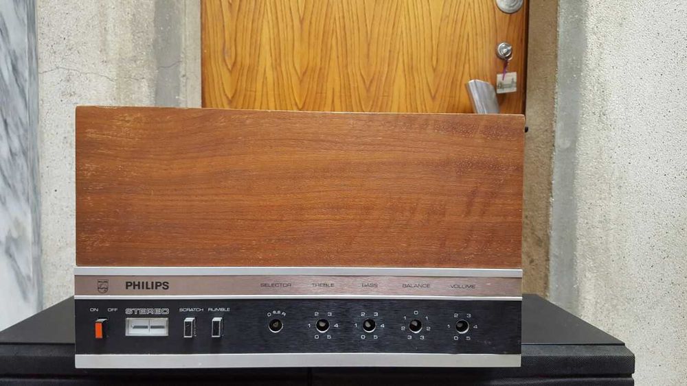 Gira Discos Philips 22 GF 446