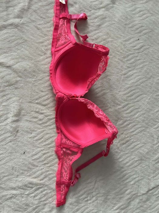 Biustonosz 75C różowy