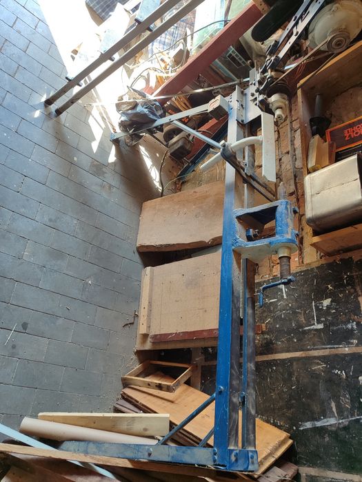 Токарний станок по дереву