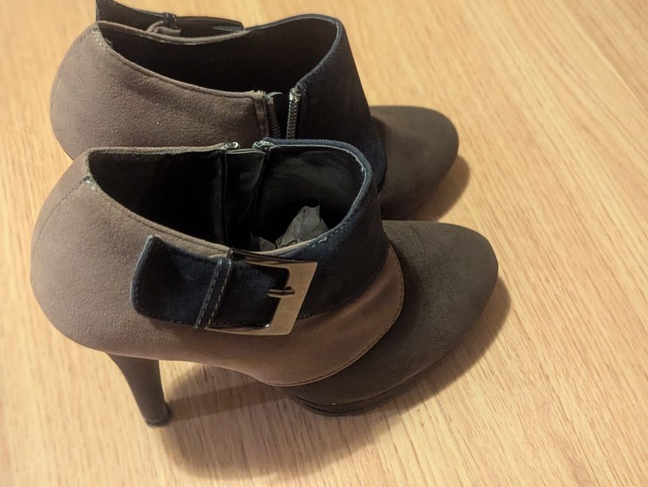 Botins Seaside 37432482007573473285
