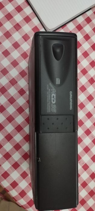 Caixa CD Grundig MCD 36