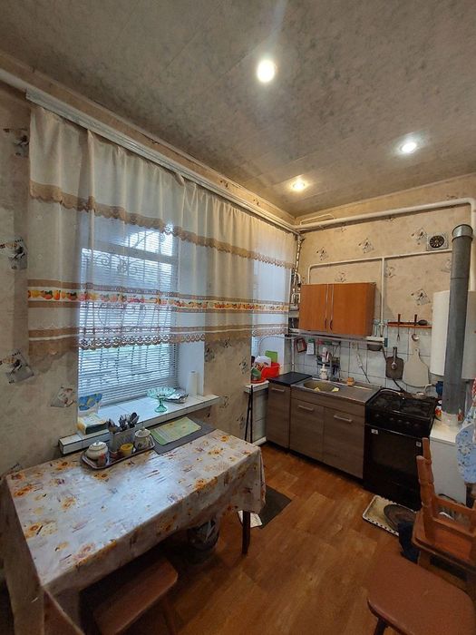 Продам 3к.квартиру Центр  Верховцево Є-відновлення