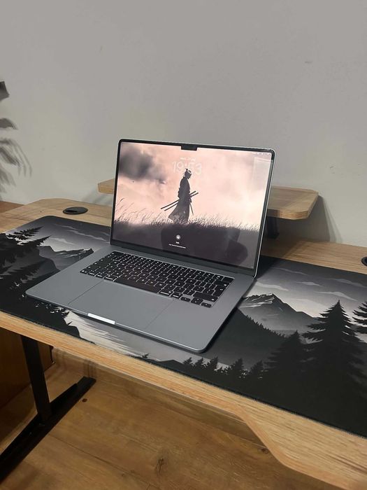 MacBook Air M4 | 16 GB RAM / 256 GB SSD | Bateria 99% | Bogaty Zestaw