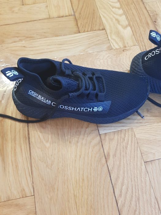 Buty czarne na wiosnę