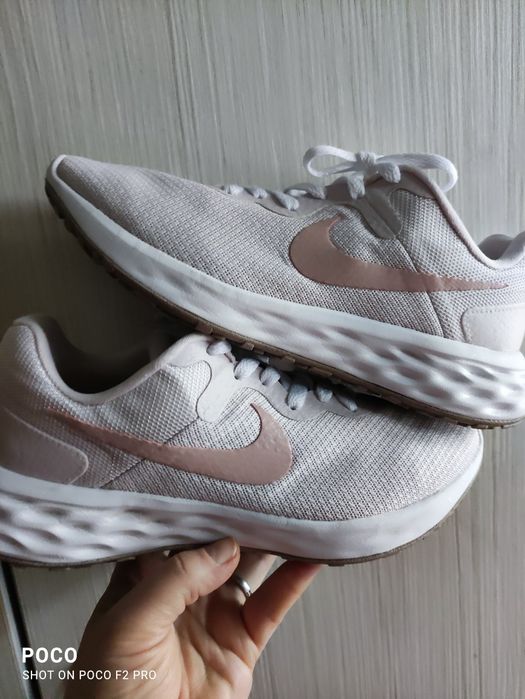 Кроси жіночі оригінал!