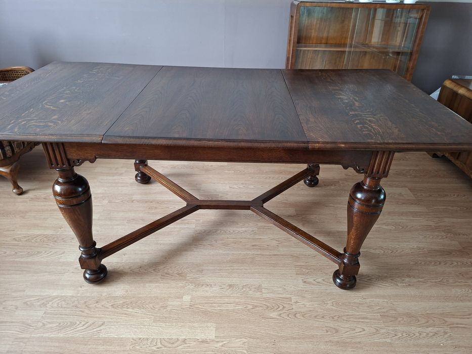 Stary dębowy stół eklektyczny