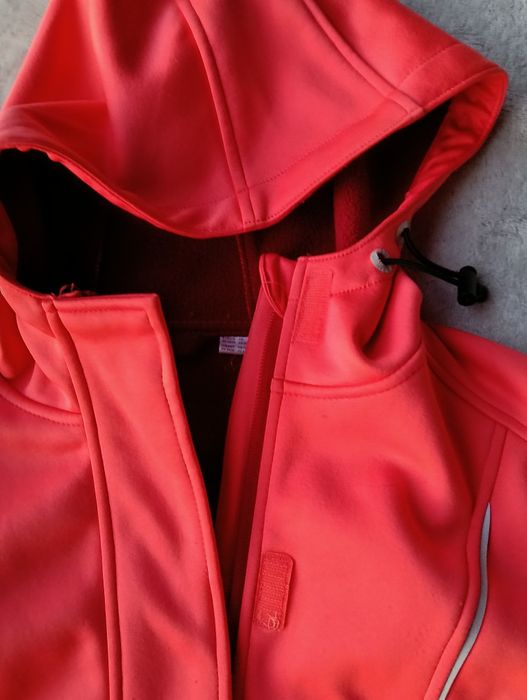 Softshell damski z kapturem rozmiar 34 firmy Crivit