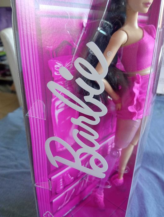 Barbie Deluxe Style n.º 2 - NOVA na Caixa (Prótese Brilhante / Barbiecore)