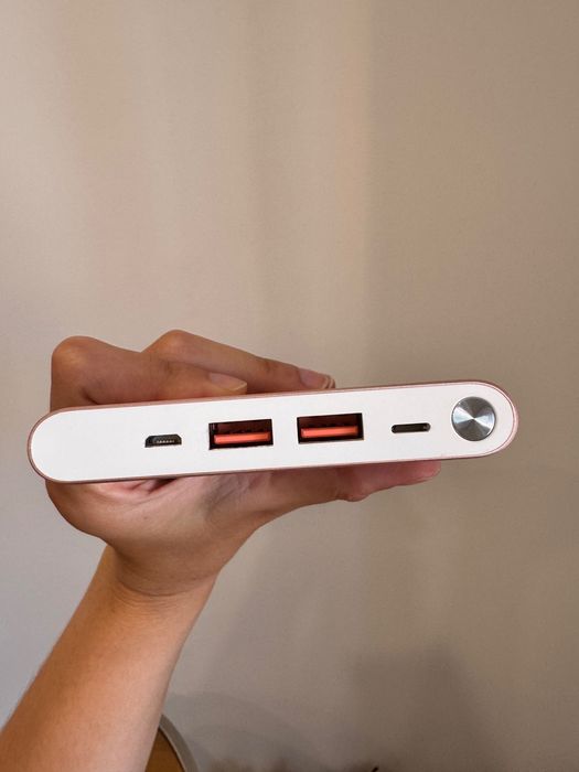 Powerbank Yoobao Rosa Usado (com marcas)