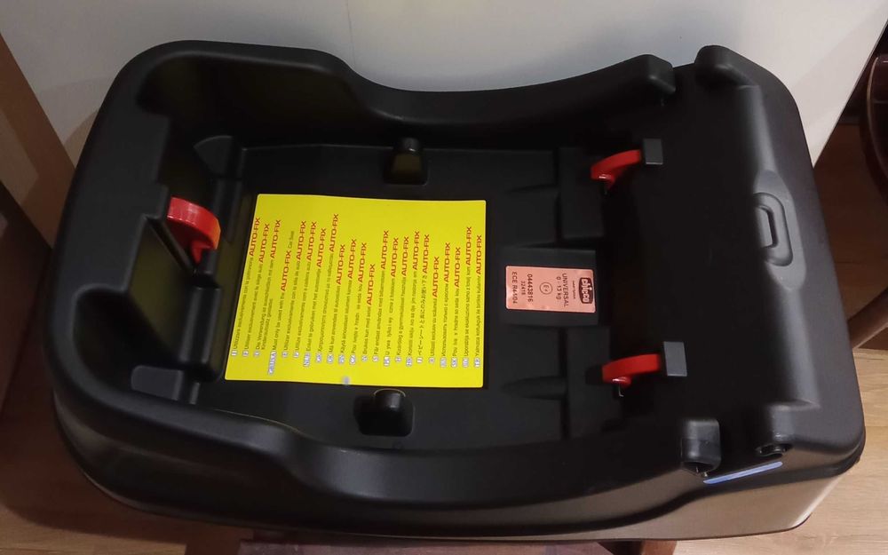 Baza izofix Chicco 6