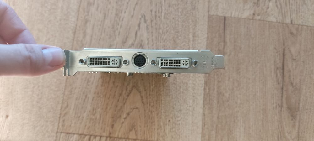 Відеокарта Sapphire HD 2600 XT