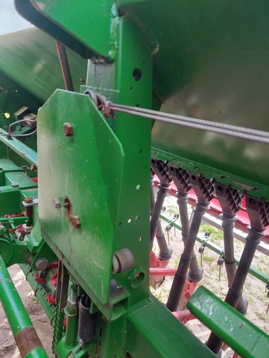 Продам  сівалку HASSIA