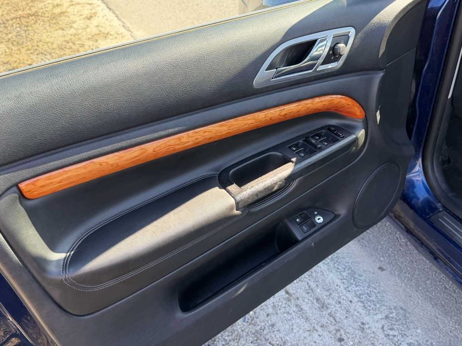 Skoda Superb седан,