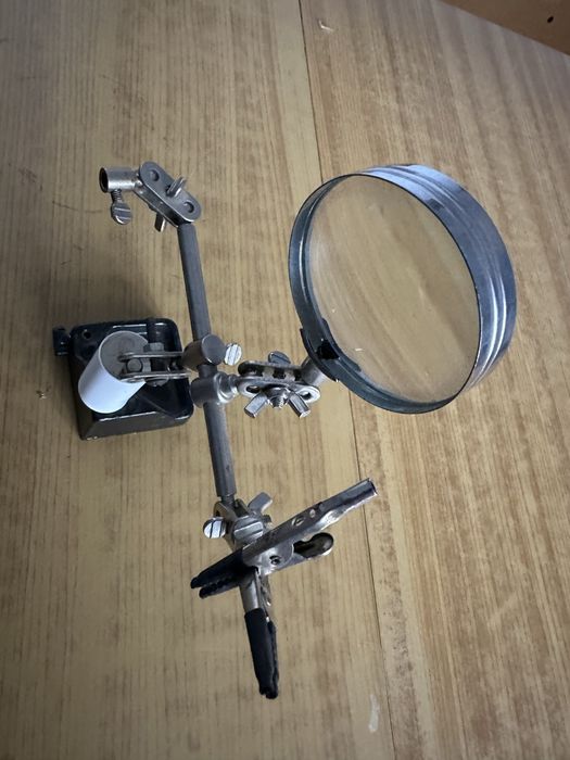 Приспособление для пайки третья рука