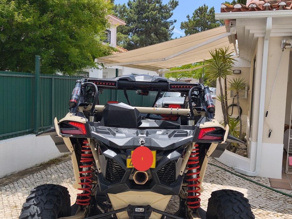 Vendo Can-Am Maverick X3 XRS Turbo RR Smart Shox