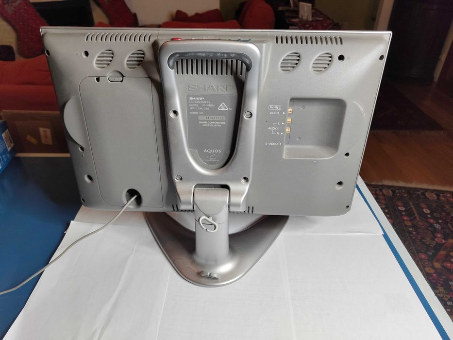 Sharp LCD LC-15B2M 15''