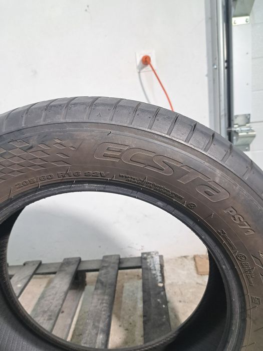 Шини колеса 205 60 R16 KUMHO Ecsta PS71 резина покришки Літо