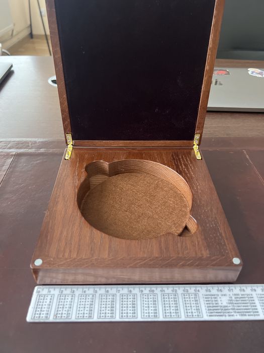 Футляри для монет