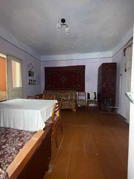 Продаж напівособняка в смт.Отинія