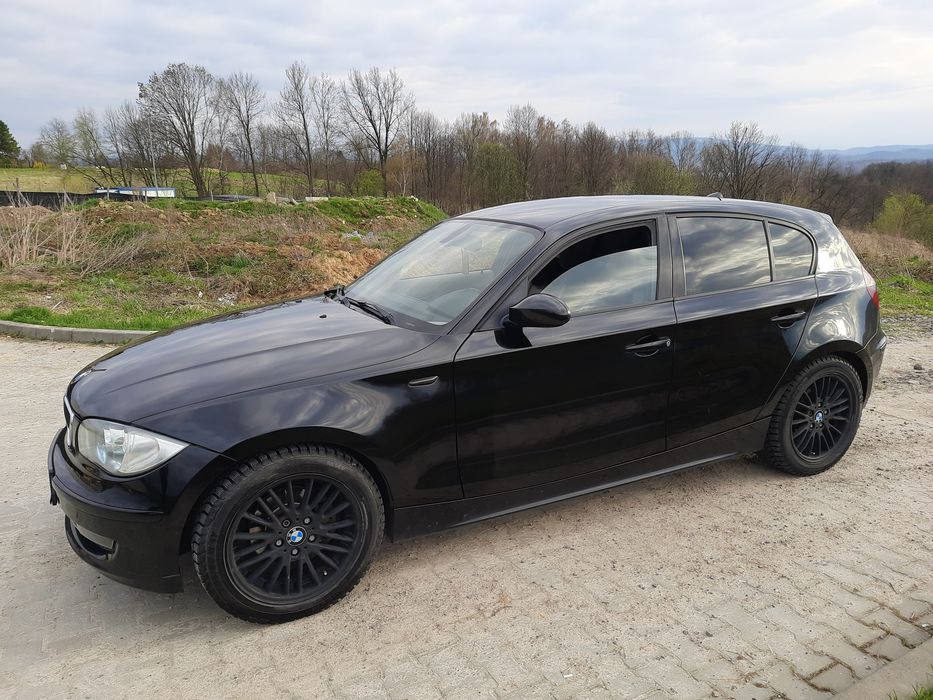 Bmw e87 120d.    .