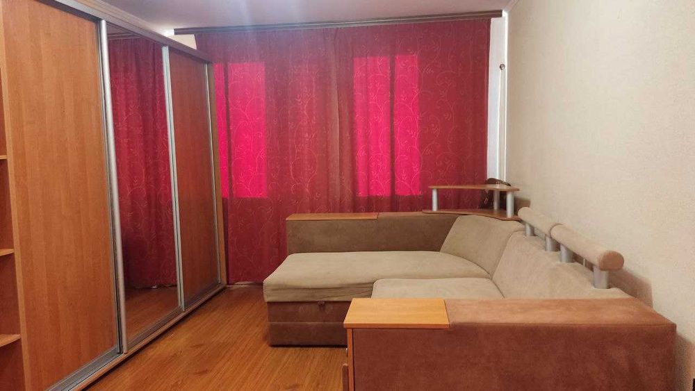 2К Квартира подобово центр 700грн.