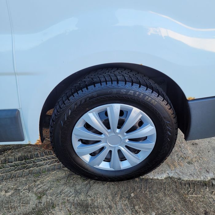 Renault trafic 9 miejsc