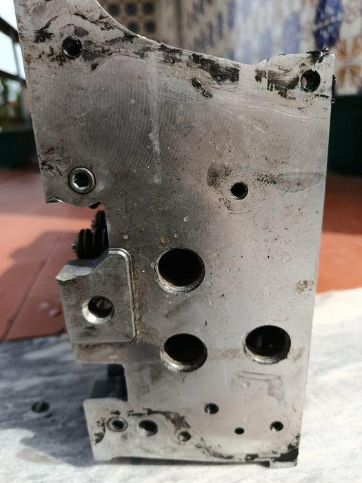 Cabeça motor 1.3 CDTI
