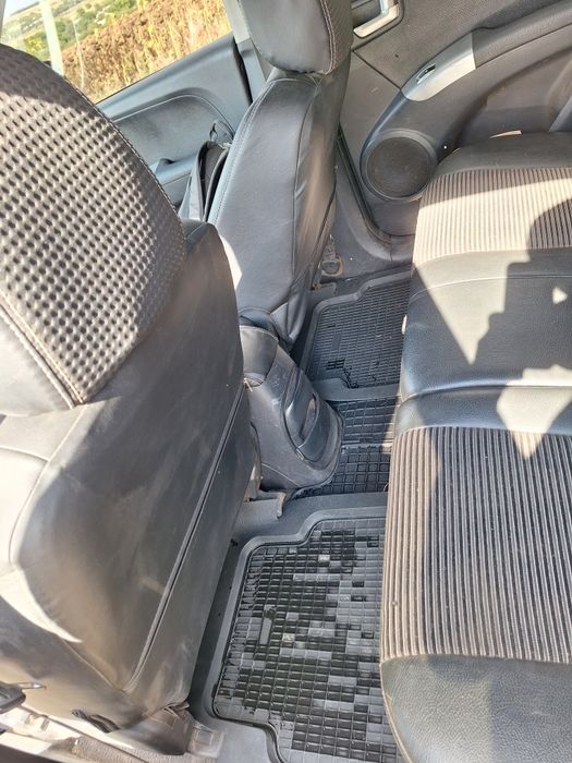 автомобіль киа спортейдж