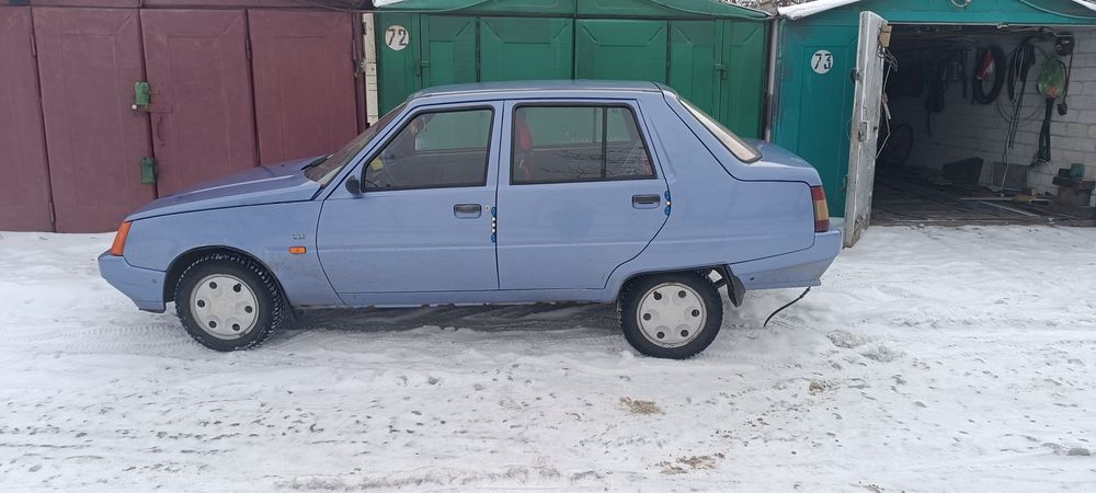 Продам автомобіль славута