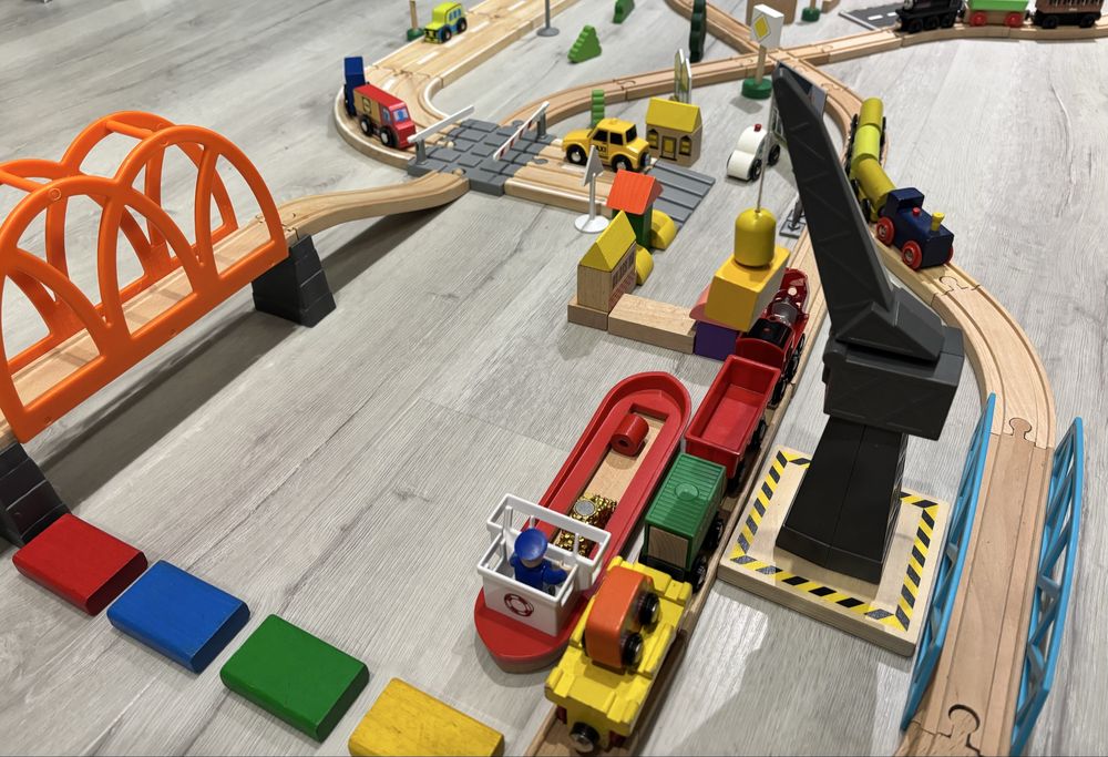 Kolejka drewniana mix Brio, Playtive , Carousel