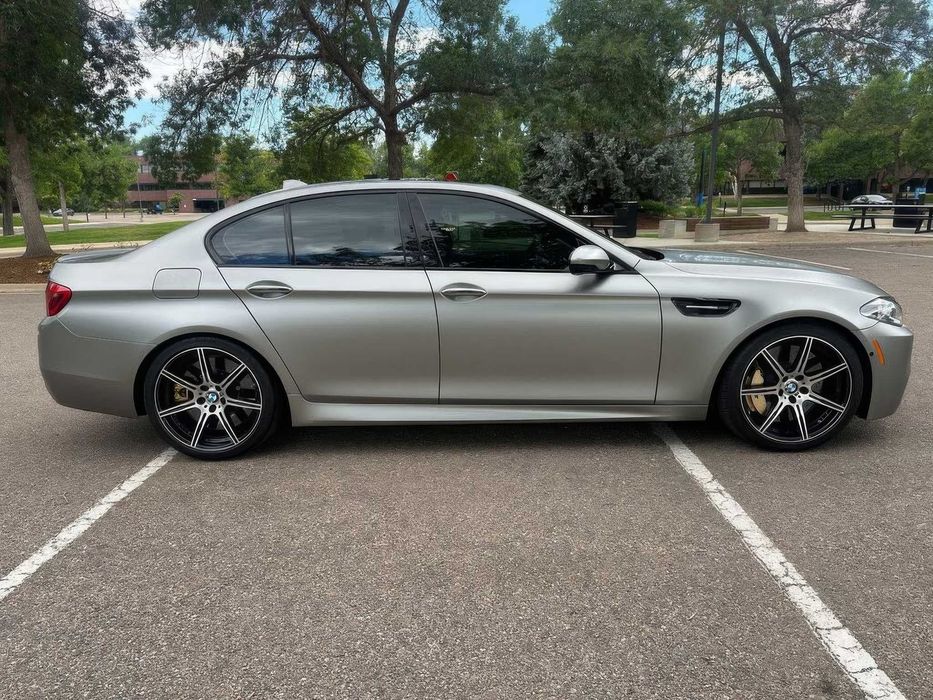 BMW M5      2016