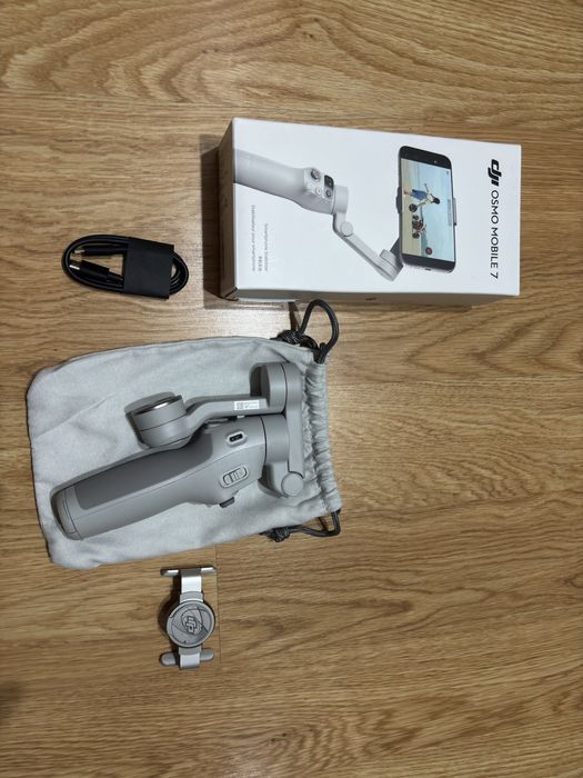 Gimbal dji osmo mobile 7