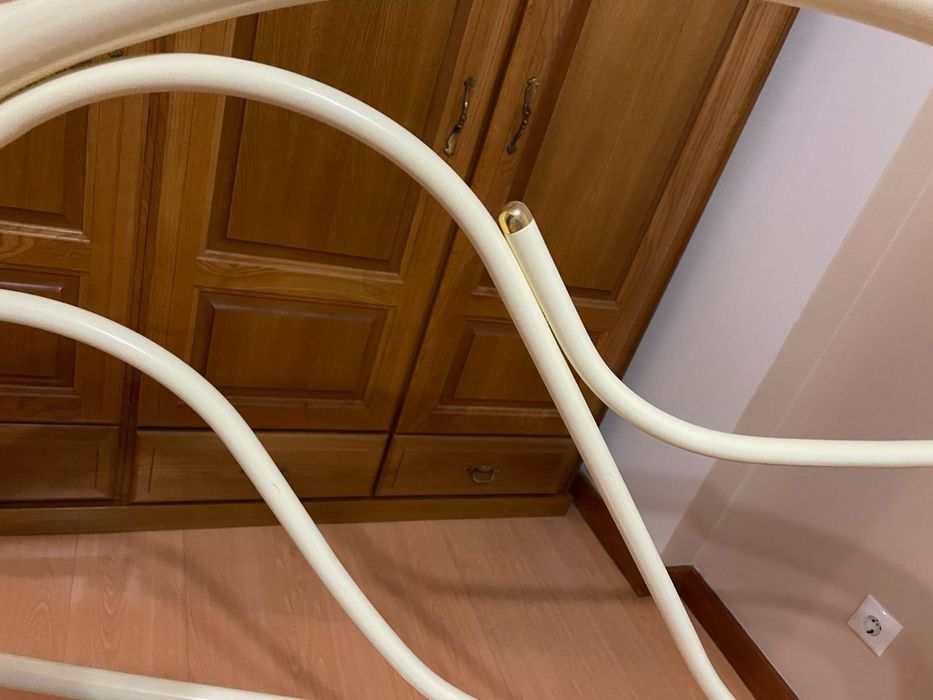 Cama com colchão
