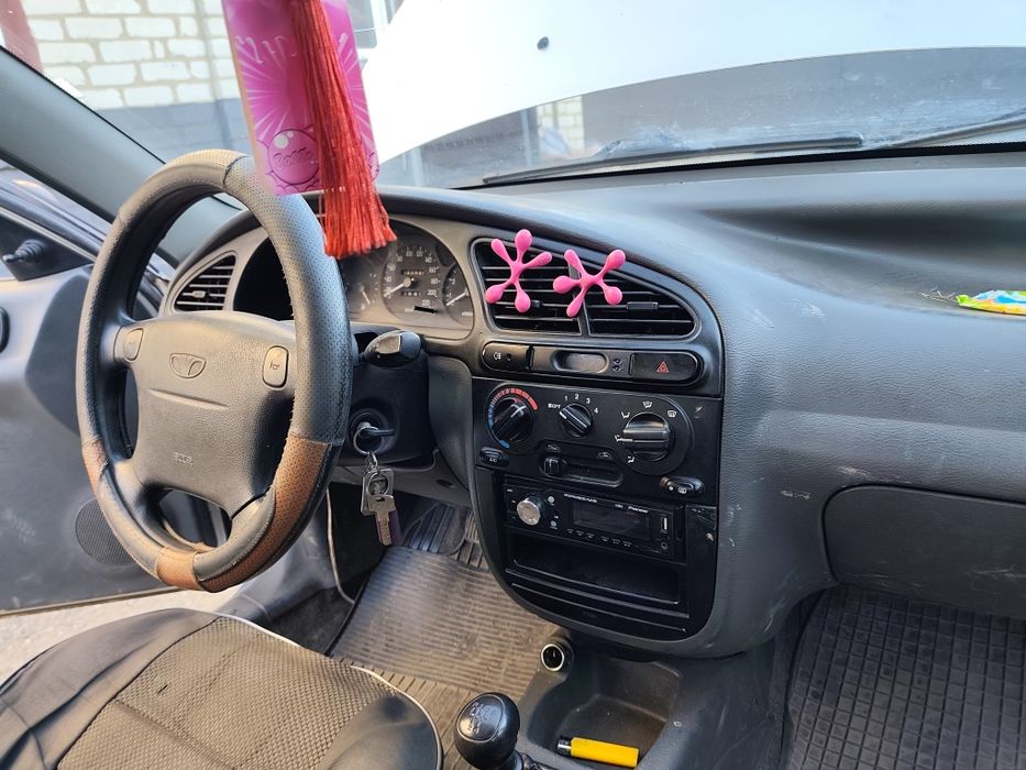 Разборка запчасти на Daewoo Lanos  1.6 Sens