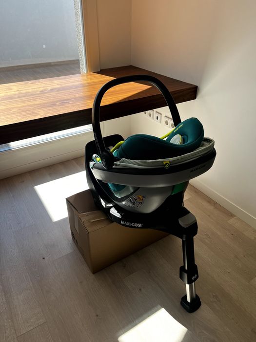 Ovo + Base Isofix MaxiCosi