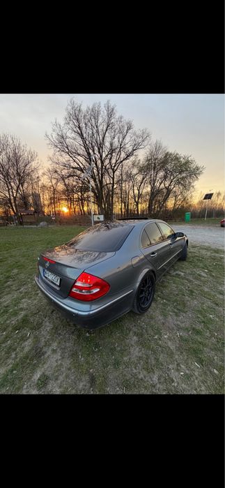 Mercedes w211 e200