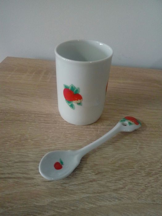 Copos de louça pintados