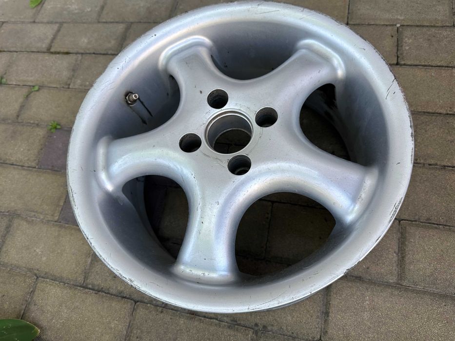 Диск 4х100 R15 vw