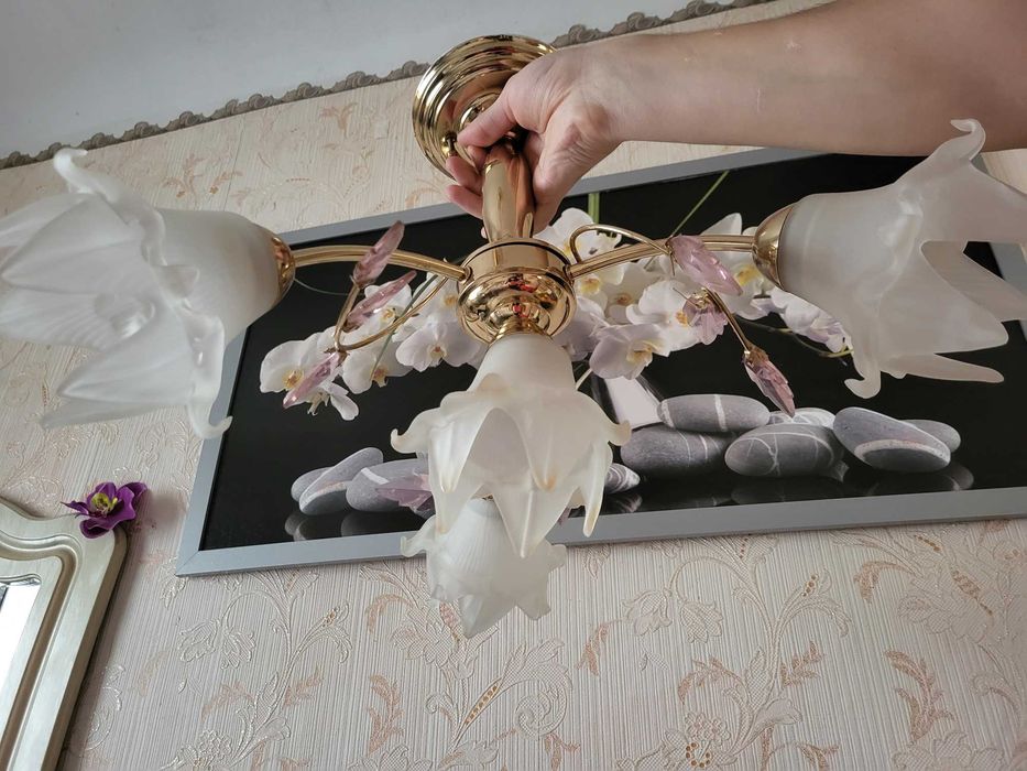 Люстра в спальню