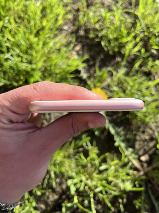 Продам iPhone 7 Plus