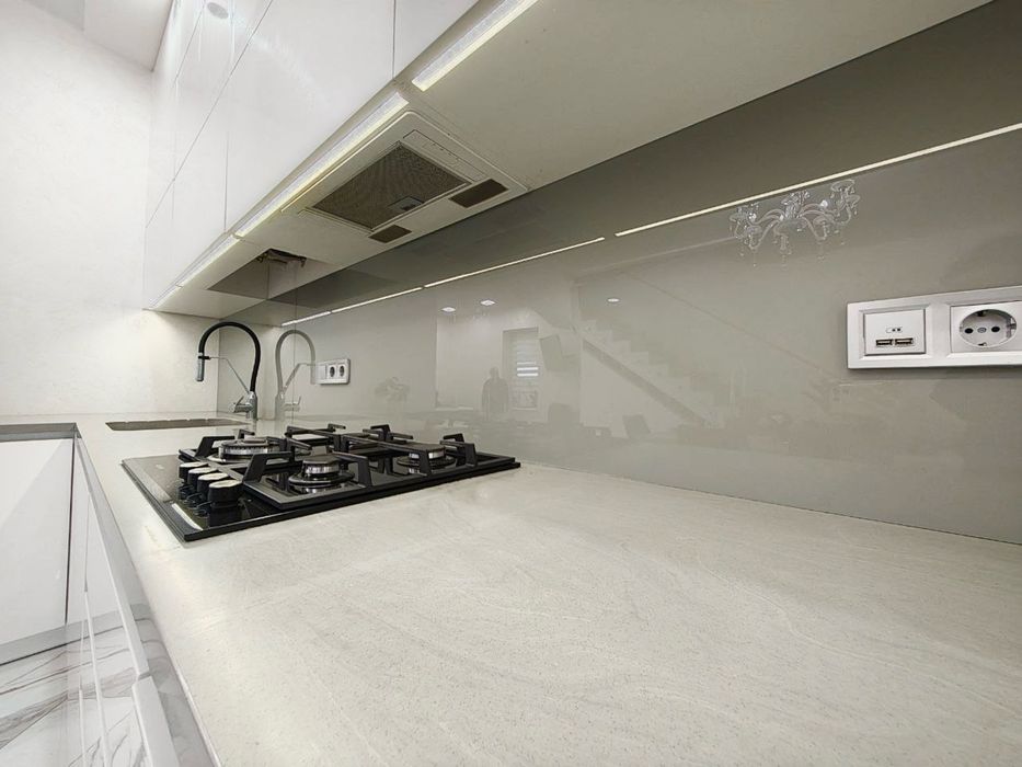 Будинок з ремонтом в Лісовій Бучі! Газ!