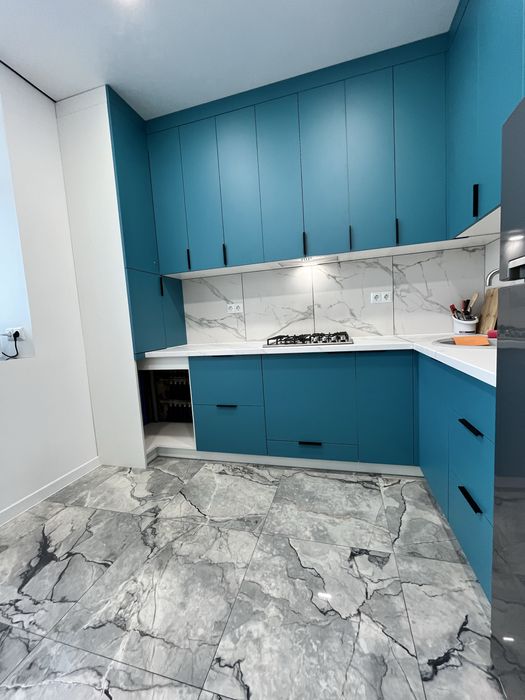 2к ЛЮКС Вул Нижня Берегова, ОАЗИС, Епіцентр, Вигляд на ПІВДЕННИЙ БУГ