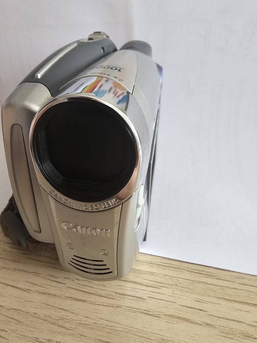 Canon Camcirder DC 210