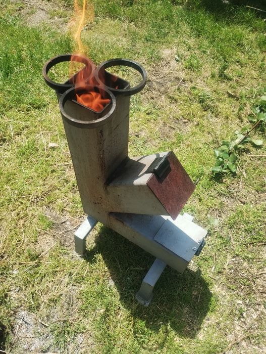 Piec rakietowy piecyk