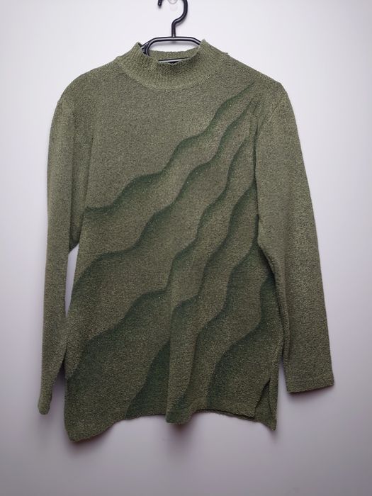 Zielony sweter damski