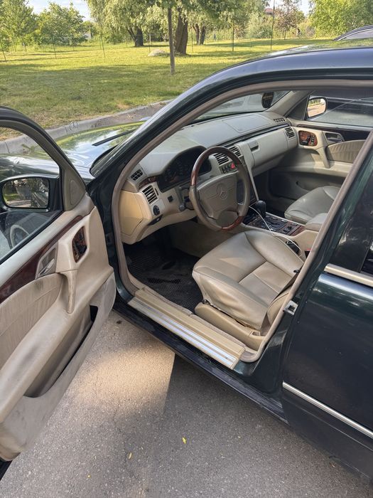 Mercedes W210 E430 газ/бензин