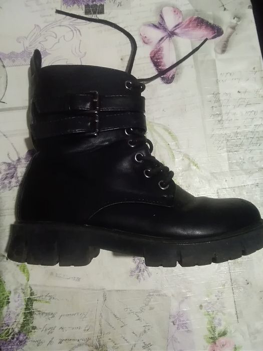 Buty młodzieżowe czarne