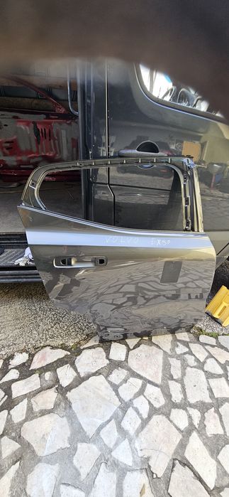 Porta para volvo ex30.