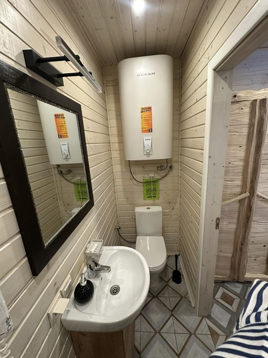 Котедж біля лісу