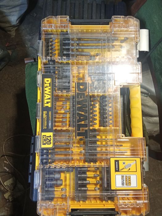 Набір біт,сверл Dewalt